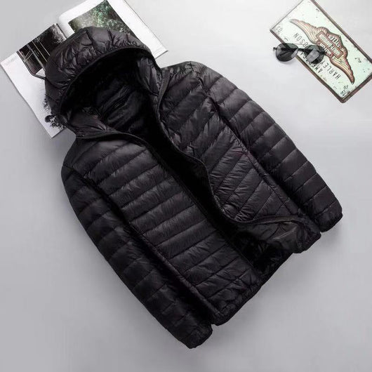 Chamarra de Plumas Ligera con Capucha para Hombre - Image 11