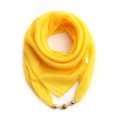 Pañuelo de Seda con Hebilla Magnética - Diseño Monocromático Dorado - Image 10