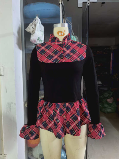 Blusa Retro Cuadros Rojos con Volantes y Parches Combinados - Image 8