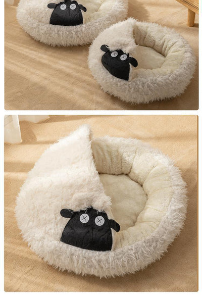 Cama Cueva para Gatos en Forma de Oveja - Cálida y Cerrada para Invierno - Image 15