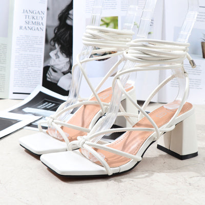 Sandalias con Tacón Robusto y Tiras Cruzadas para Mujer - Image 3