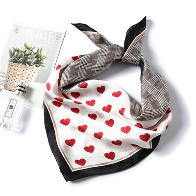 Pañuelo de seda con estampado cuadros y corazón para mujer - Image 7