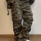 Macacão de Camuflagem Masculino com Bolsos e Corte Reto