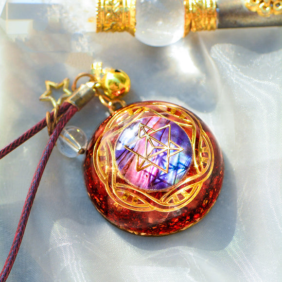 Collar Colgante de Cristal Rojo con Geometría Sagrada