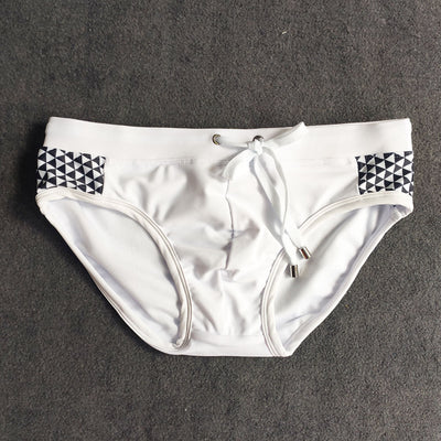 Braga Bikini Clásica Blanco y Negro con Copas - Image 29