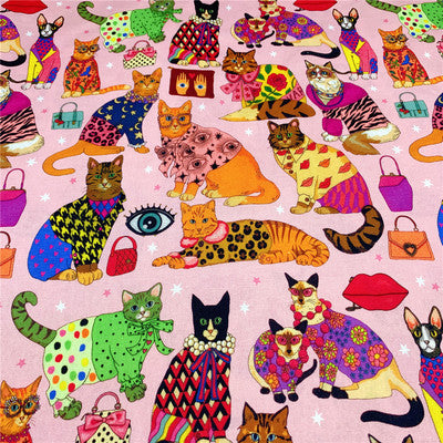 Vestido Infantil Rosa con Estampado de Gatos, Patchwork y Pañuelo Integrado - Image 10