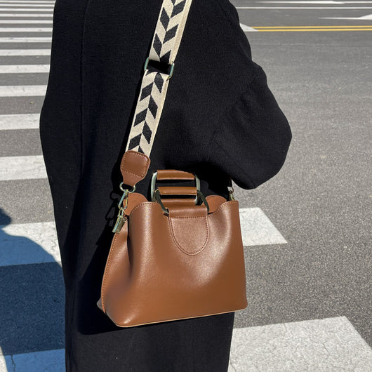 Bolsa Mensajera Versátil para Mujer - Estilo Moderno Multiuso - Image 7