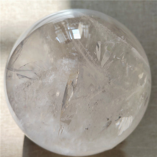 Esfera de Cristal Blanco Natural para Decoración - Image 6