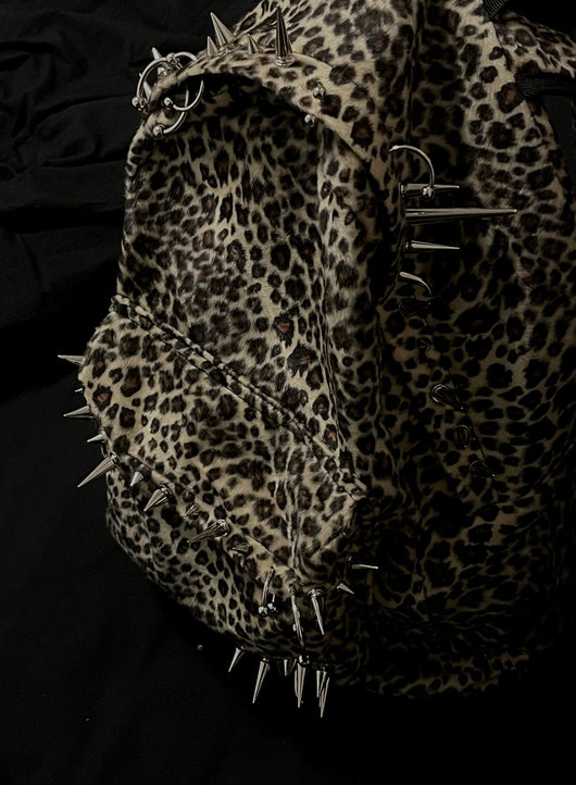 Mochila Punk Estampado Leopardo con Tachuelas - Diseño Europeo Americano Negro - Image 9