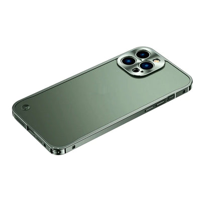 Funda Translúcida Esmerilada con Marco de Aluminio para Celular - Image 8