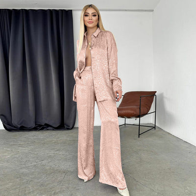 Conjunto de Dos Piezas Mujer con Camisa Estampado Leopardo y Pantalón