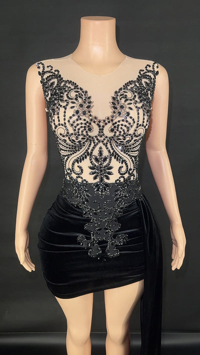 Vestido de Noche Elegante con Cola Lateral para Cantantes y Eventos - Image 15