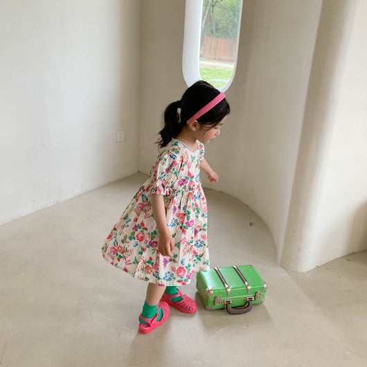 Vestido Infantil Princesa Rosa con Flores - Manga Corta - Image 9