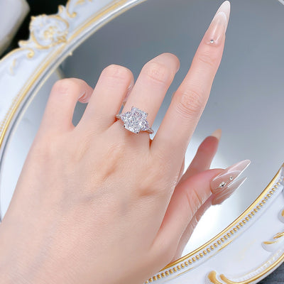 Anillo de Diamante de Hielo con Corte Flor de Cristal Completo - Image 9