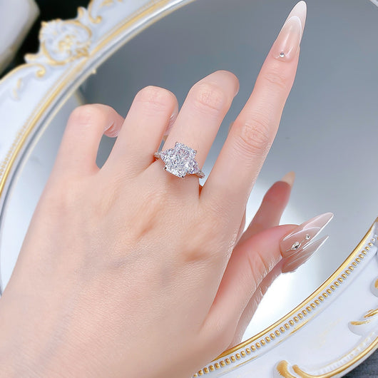 Anillo de Diamante de Hielo con Corte Flor de Cristal Completo - Image 9