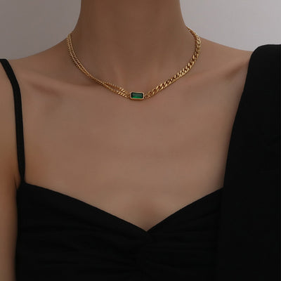 Collar Multicapa Dorado con Diamantes Verdes - Image 8