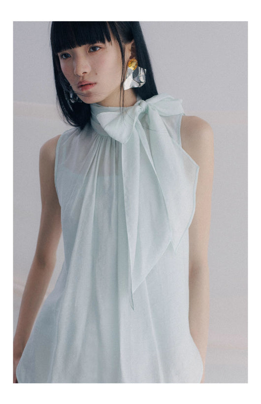 Blusa Sin Mangas con Cintas Decorativas - Image 17
