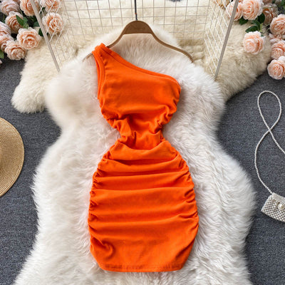 Vestido Tubo Plisado con Hombro Inclinado - Diseño Elegante en Colores Sólidos - Image 6