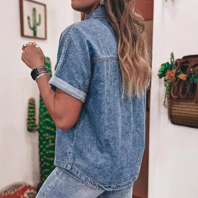 Camisa Casual Multiboton Entallada para Mujer - Image 3