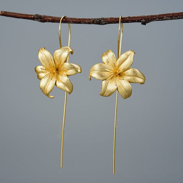 Aretes de Plata Esterlina S925 Flor de Lirio para Mujer