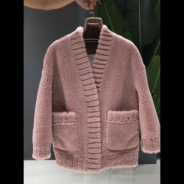 Abrigo de Pelaje Corto para Mujer - Elegancia y Calidez