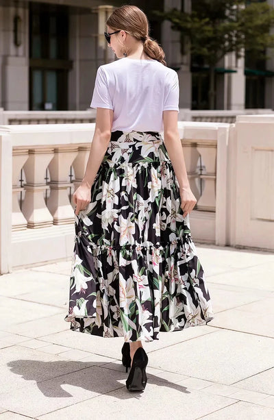 Conjunto Elegante: Blusa Blanca con Falda Midi Negra y Blanca - Image 7