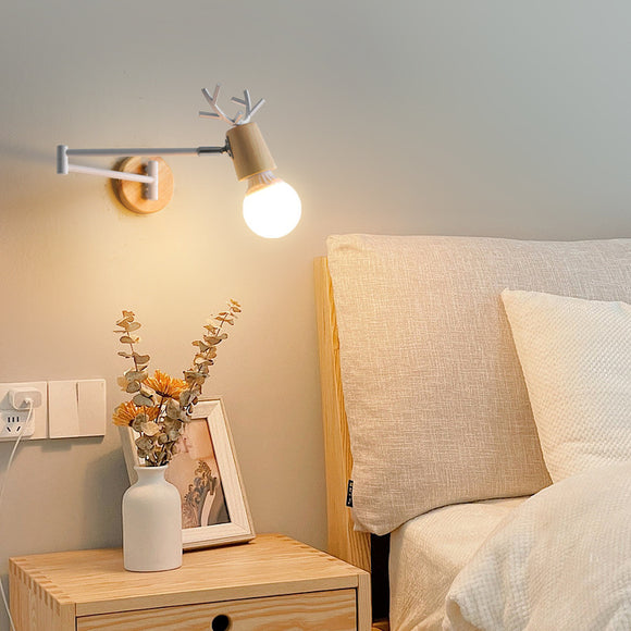 Luminária de Parede Articulada com Suporte para Pincéis - Design Retrátil Criativo
