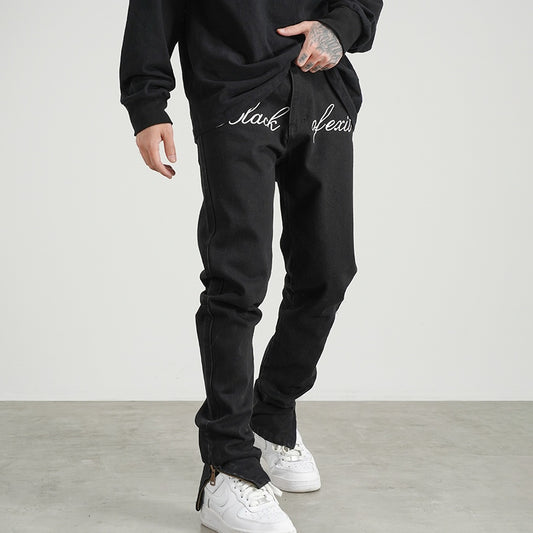 Jeans Retro con Bordados Trendy y Cortes Laterales