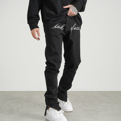 Jeans Retro con Bordados Trendy y Cortes Laterales