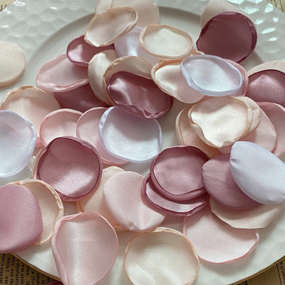 Pétalos de Rosa de Seda 4cm con Borde Quemado - Polvo Luminoso para Bodas - Image 25