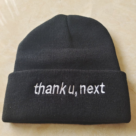 Gorro Tejido Thank U,next - Abrigo Cálido Unisex para Otoño e Invierno - Image 5