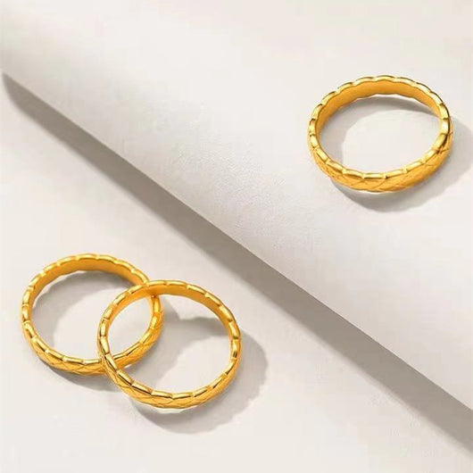 Anillo de Pareja Dorado Xiaoxiang Lingge - Diseño Fashion Elegante - Image 4