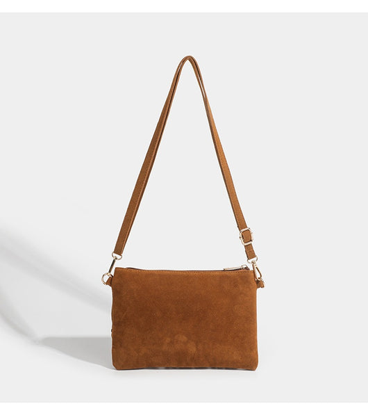 Bolso Mensajero Vintage con Borlas y Acabado Mate - Image 18