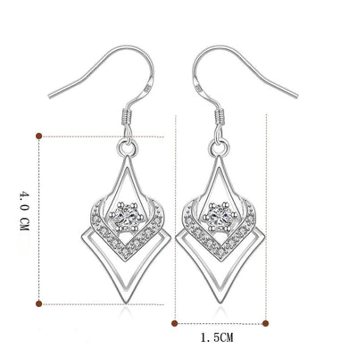 Aretes Geométricos de Plata con Zirconia Cúbica en Forma de Corazón y Estrella - Image 12