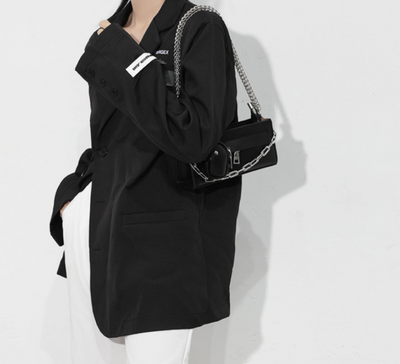 Bolso Bandolera Cuadrado con Cadena - Estilo Minimalista Axila - Image 9