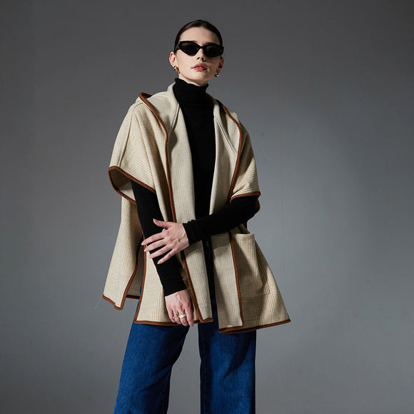 Poncho Chal Cuadrillé Reversible de Lana Doble Faz con Capucha