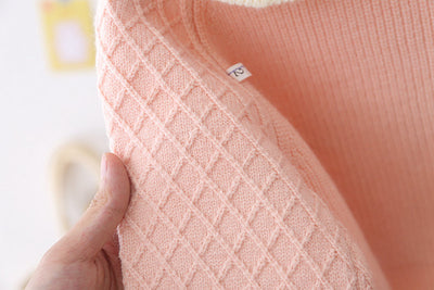 Suéter Tejido para Mujer Estilo Occidental con Flor en Solapa y Grosor Reforzado - Image 15