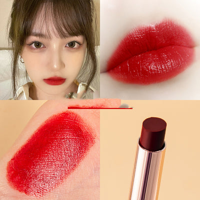 Labial Velvet Mate Hidratante Tubo Dorado - Cobertura Sedosa - Image 5