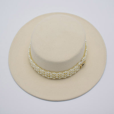 Sombrero de Fieltro para Mujer con Ala Ancha y Cadena de Perlas - Image 3