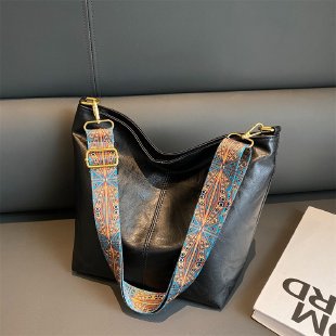 Bolso Bandolera Bucket de Gran Capacidad para Mujer - Image 4