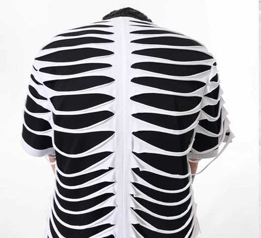 Playera de Hueso Calado con Diseño Exclusivo - Image 4