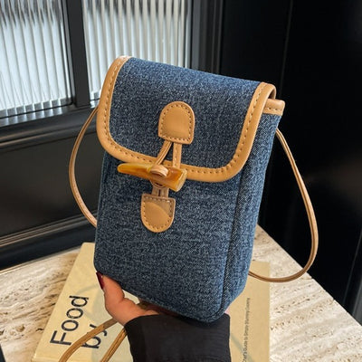 Bolsa Mensajera de Mezclilla Vertical con Botón de Cuerno para Celular Mujer - Image 2
