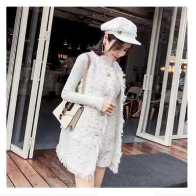 Traje Tweed Elegante para Mujer con Detalles de Encaje y Flecos - Image 7