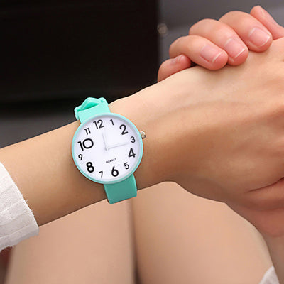 Reloj de Pareja Minimalista con Disco Pequeño - Image 5