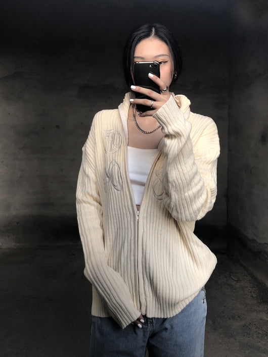 Cardigan Tejido Damasco con Bordado Artesanal - Image 3