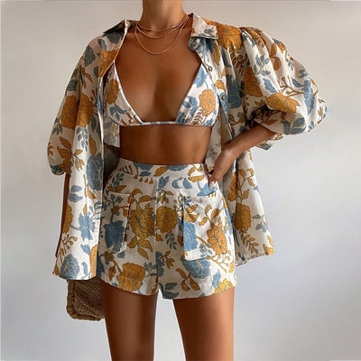 Conjunto de Tres Piezas: Chaleco, Blusa Estampada y Shorts para Mujer