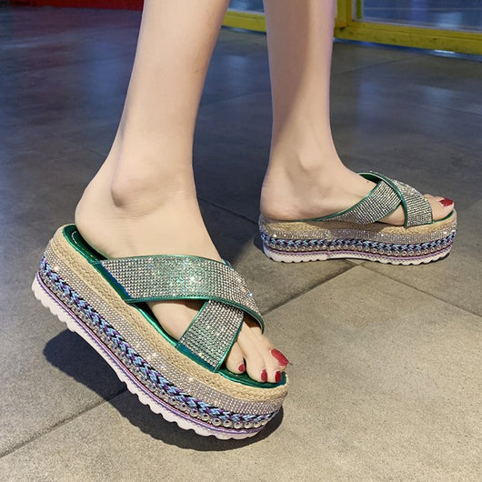 Pantuflas Plataforma Impermeables con Strass y Tejido Cruzado para Mujer - Image 7
