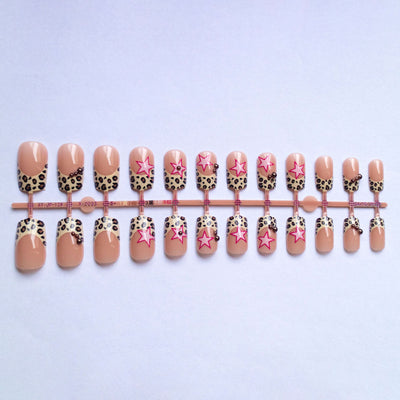 Uñas de Manicura Leopardo Francés con Estrella y Perla Diamantada - Image 5