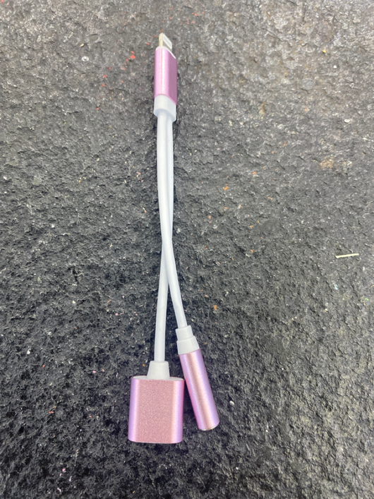 Cable Adaptador Dual 2 en 1 para Carga Rápida de Móviles - Image 9
