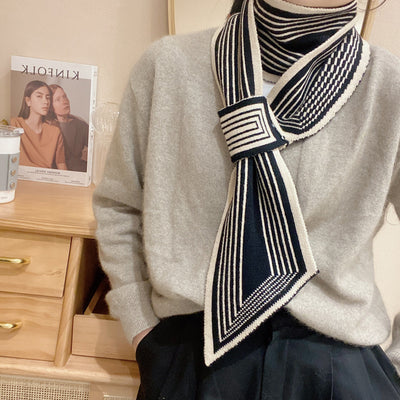 Pañuelo Clásico Blanco y Negro Versátil para Otoño e Invierno - Image 9